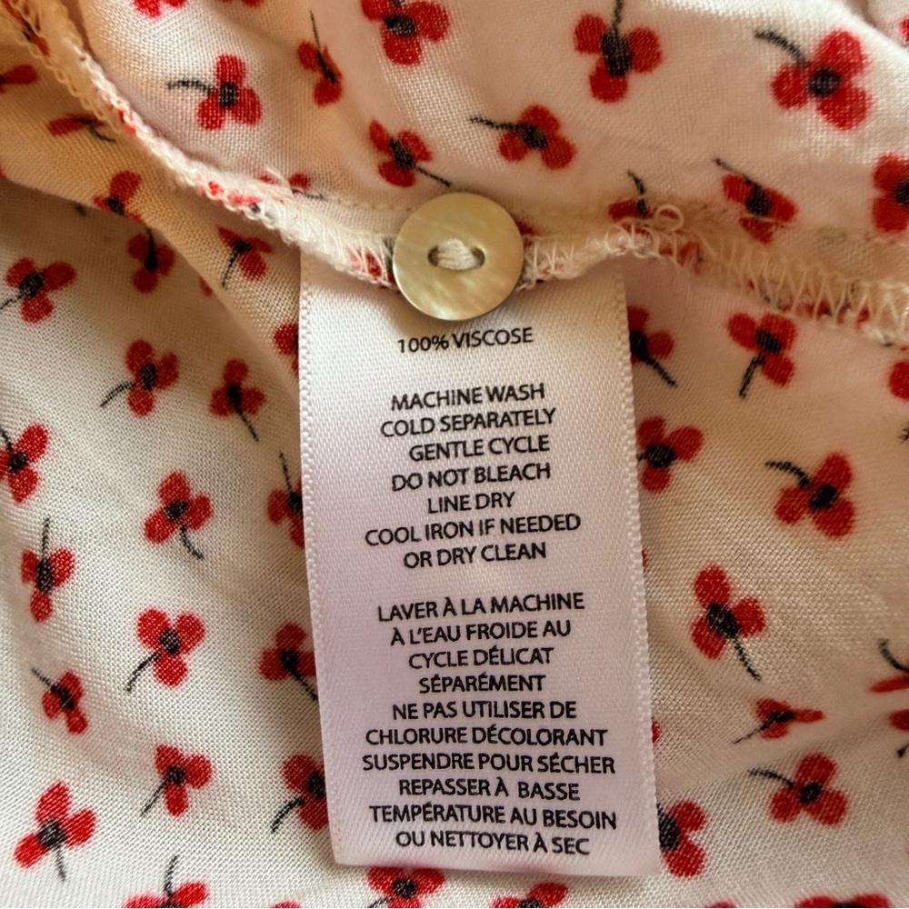 beachlunchlounge | Mini Red Floral Blouse with Ruffle Hem - Picture 10 of 10